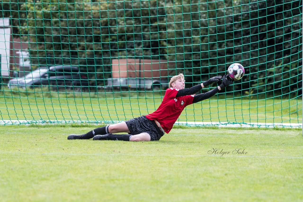 Bild 113 - F SV Boostedt - SV Fortuna St. Juergen : Ergebnis: 2:1